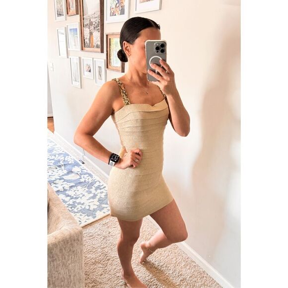 Sherri Hill Gold Tiered Stretch Mini Dress, Size 6 - Picture 1 of 14